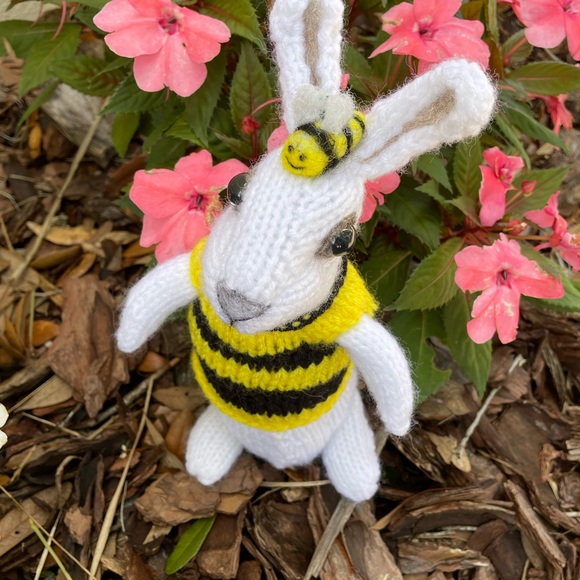 Hand crafted knit and needle felted honey bee bunny artisan one of a kind - Picture 9 of 14